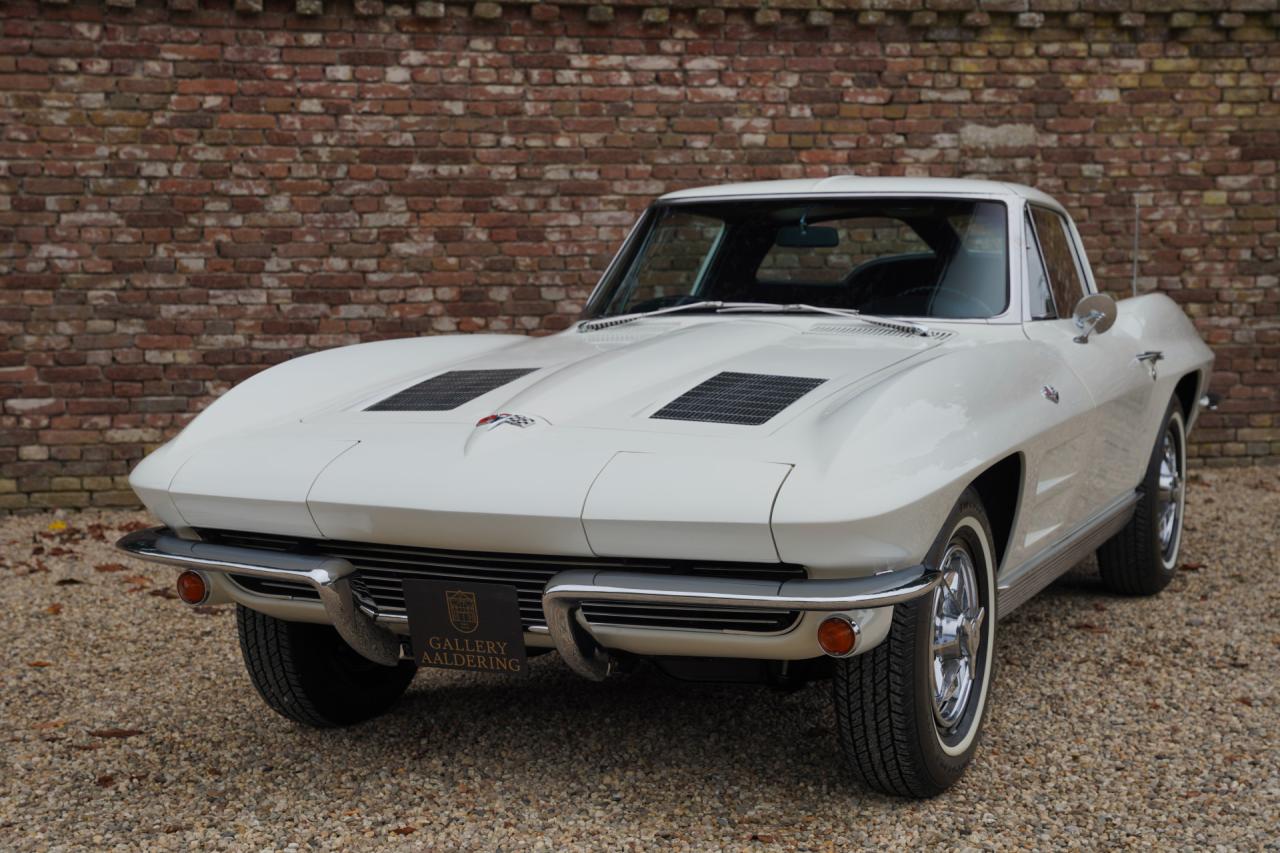 1963 Chevrolet Corvette C2 Sting Ray Split Window