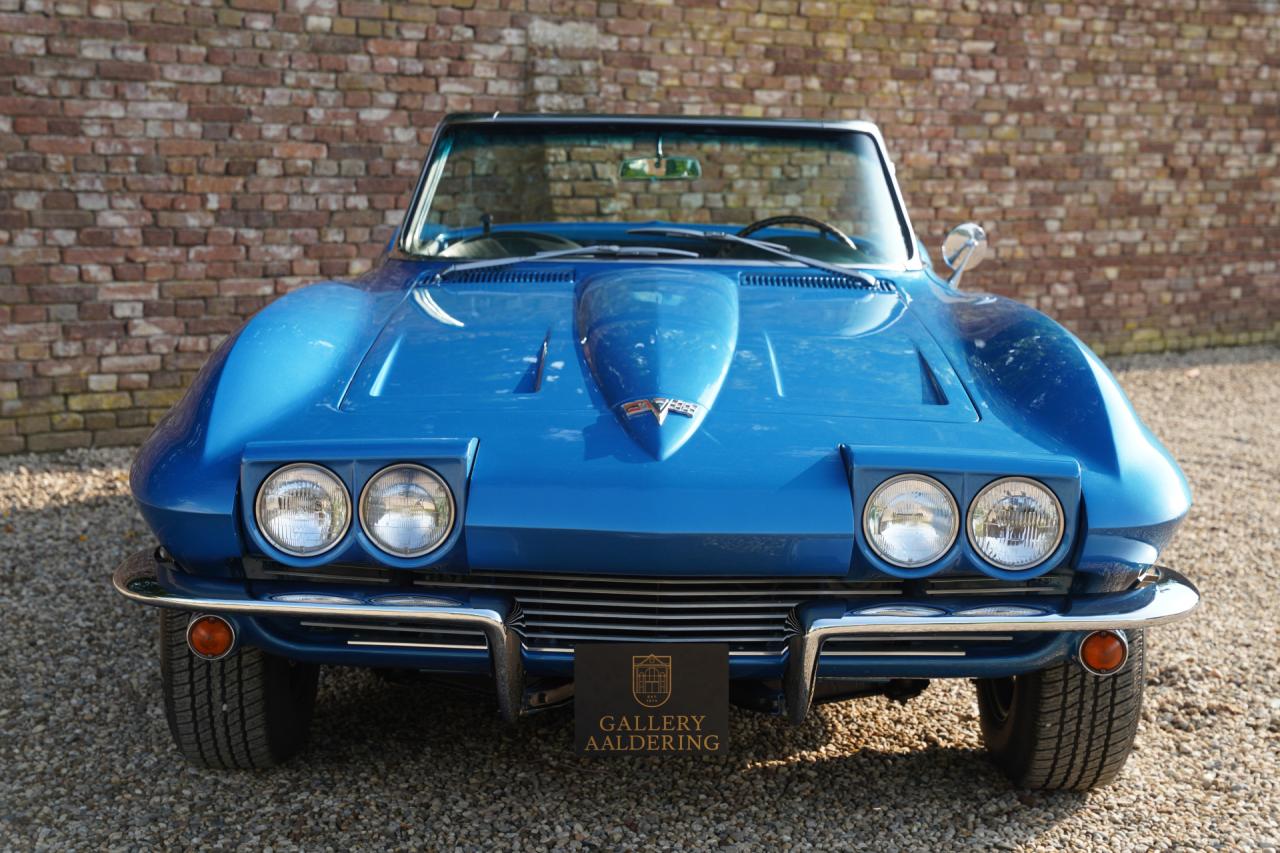 1964 Chevrolet Corvette C2 Sting Ray Convertible