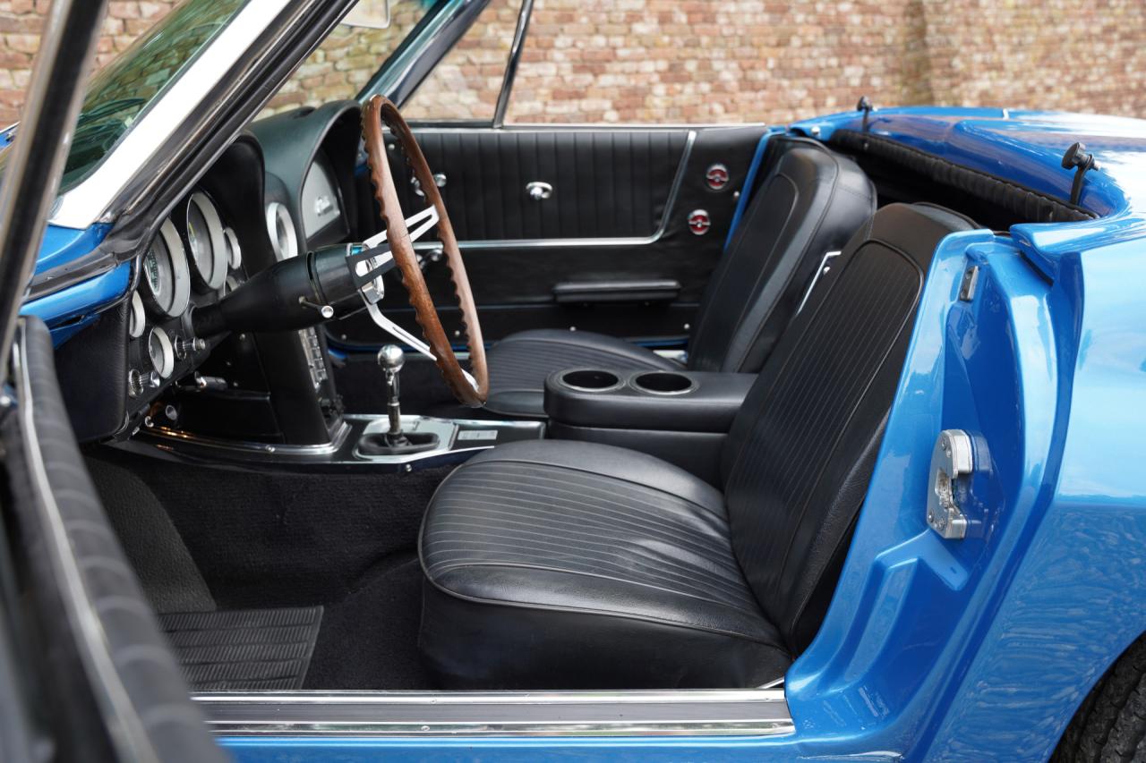 1964 Chevrolet Corvette C2 Sting Ray Convertible