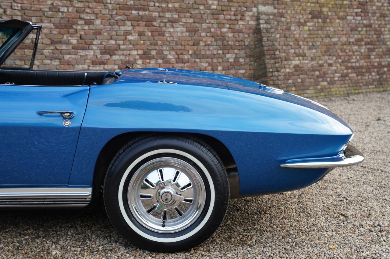 1964 Chevrolet Corvette C2 Sting Ray Convertible