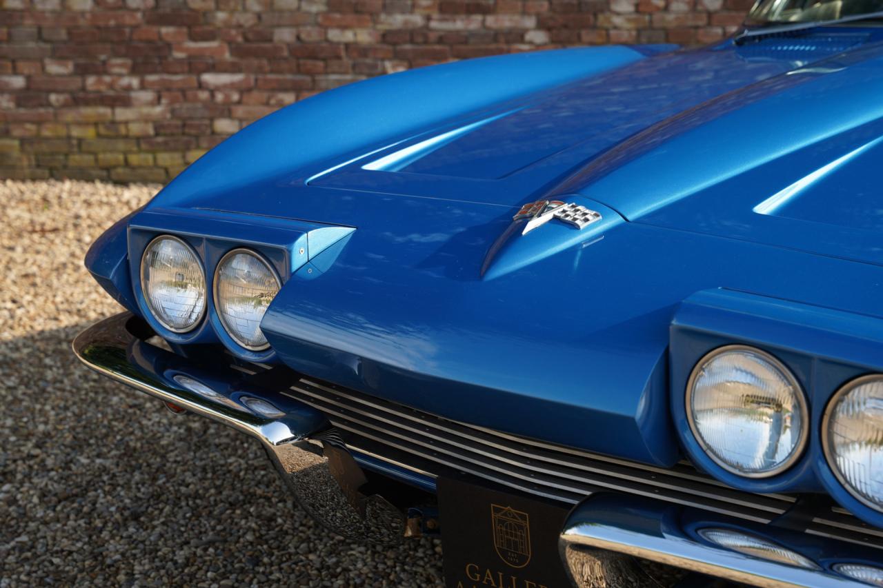 1964 Chevrolet Corvette C2 Sting Ray Convertible