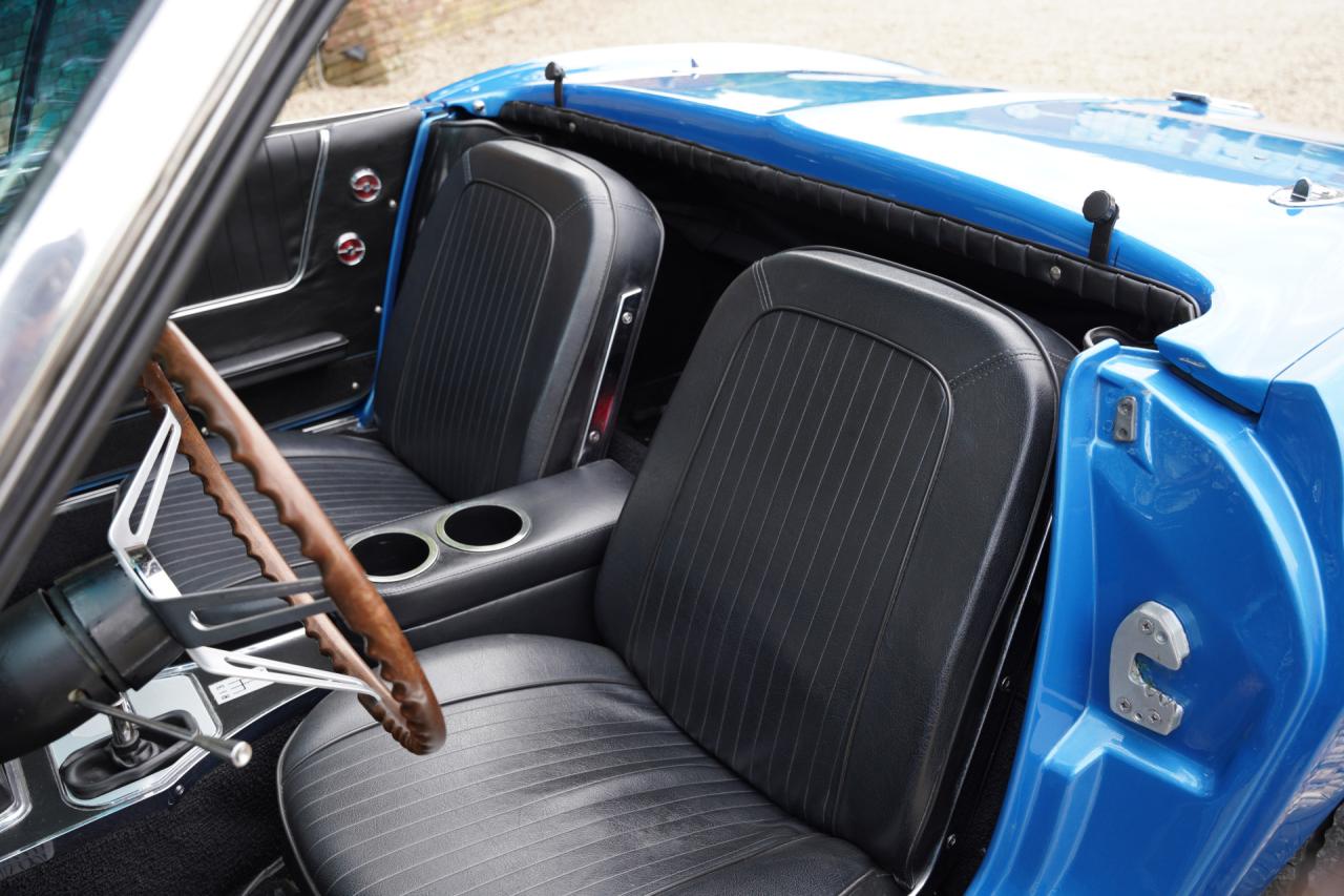 1964 Chevrolet Corvette C2 Sting Ray Convertible