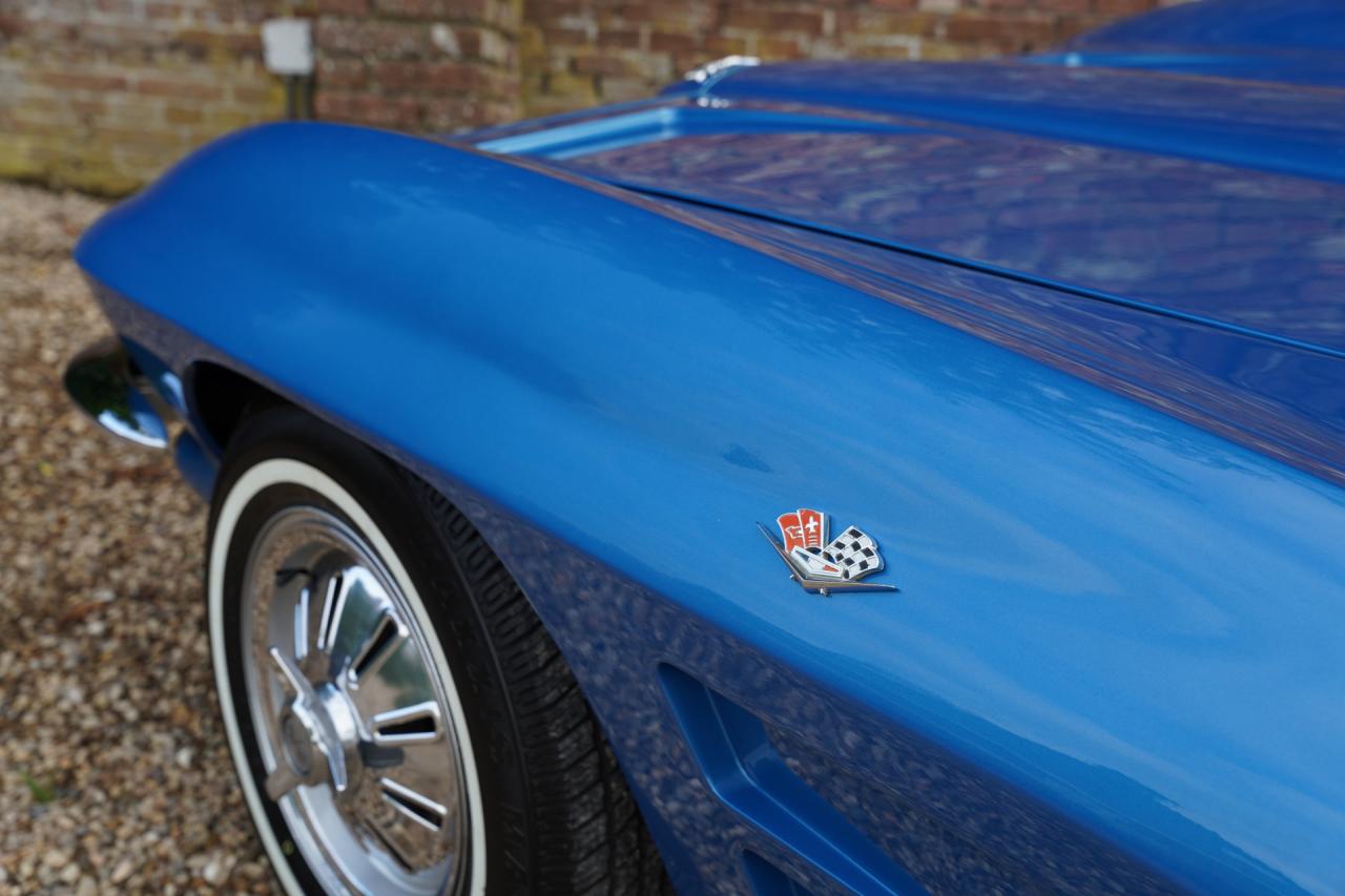1964 Chevrolet Corvette C2 Sting Ray Convertible