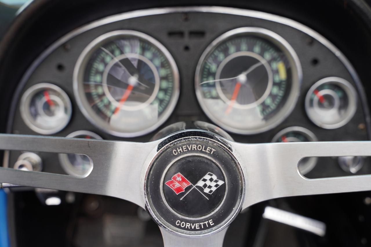1964 Chevrolet Corvette C2 Sting Ray Convertible