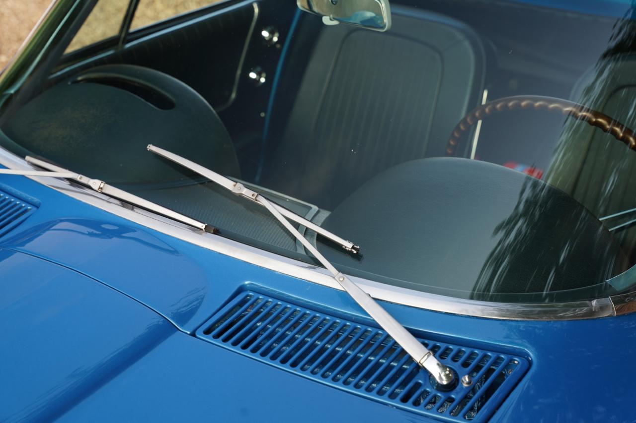 1964 Chevrolet Corvette C2 Sting Ray Convertible