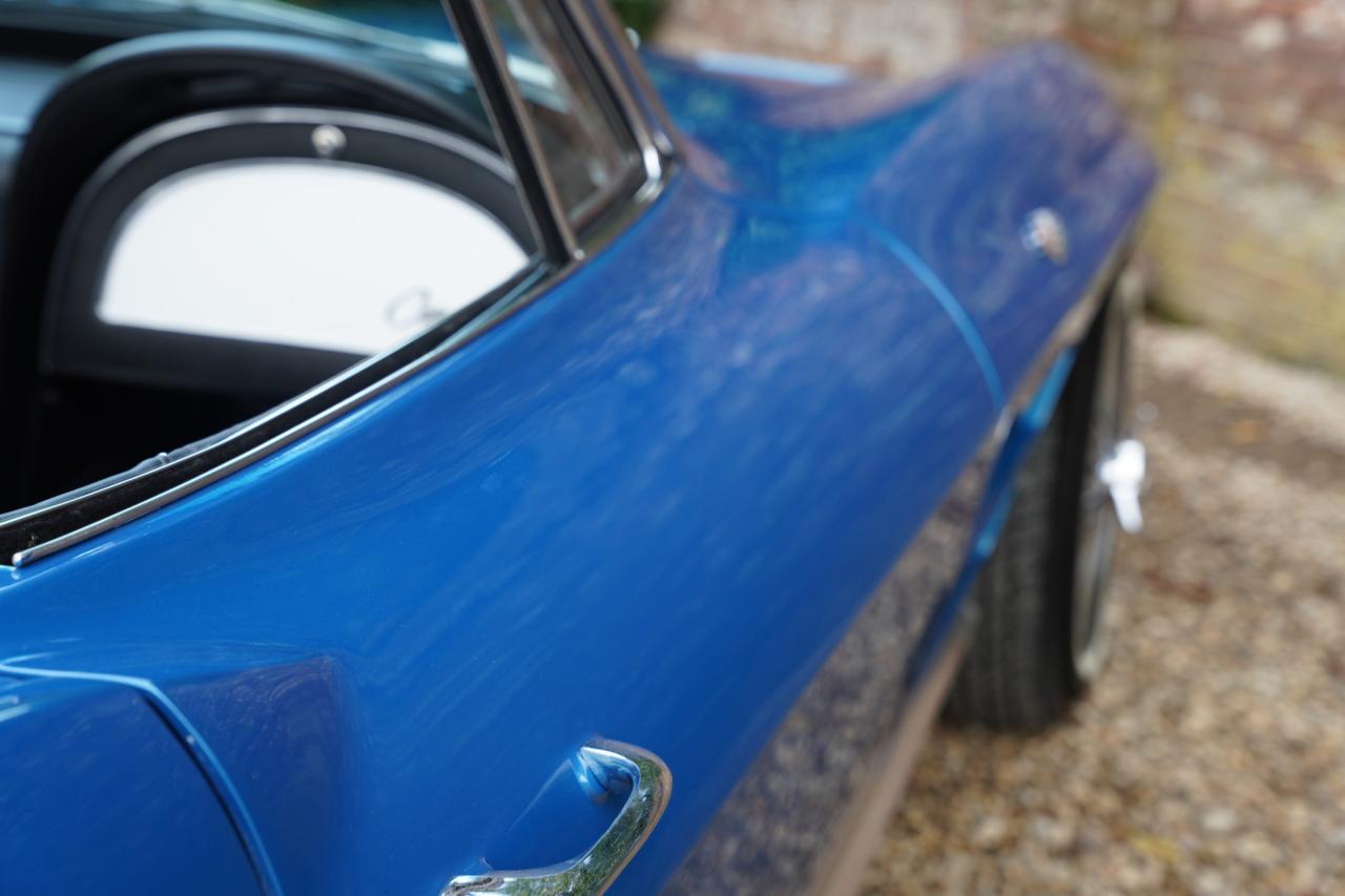 1964 Chevrolet Corvette C2 Sting Ray Convertible