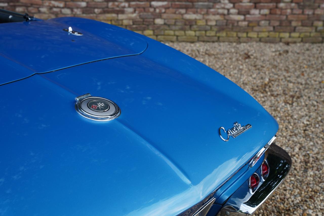 1964 Chevrolet Corvette C2 Sting Ray Convertible