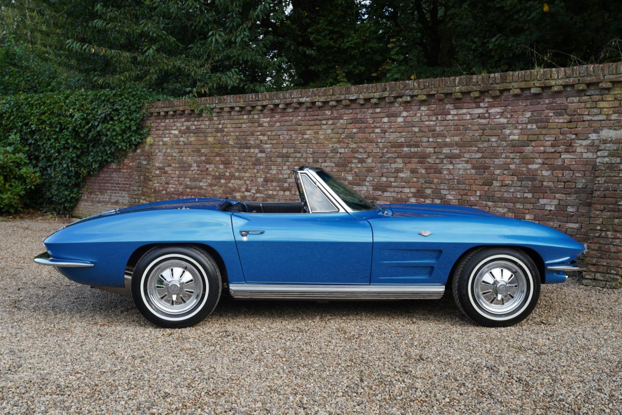 1964 Chevrolet Corvette C2 Sting Ray Convertible