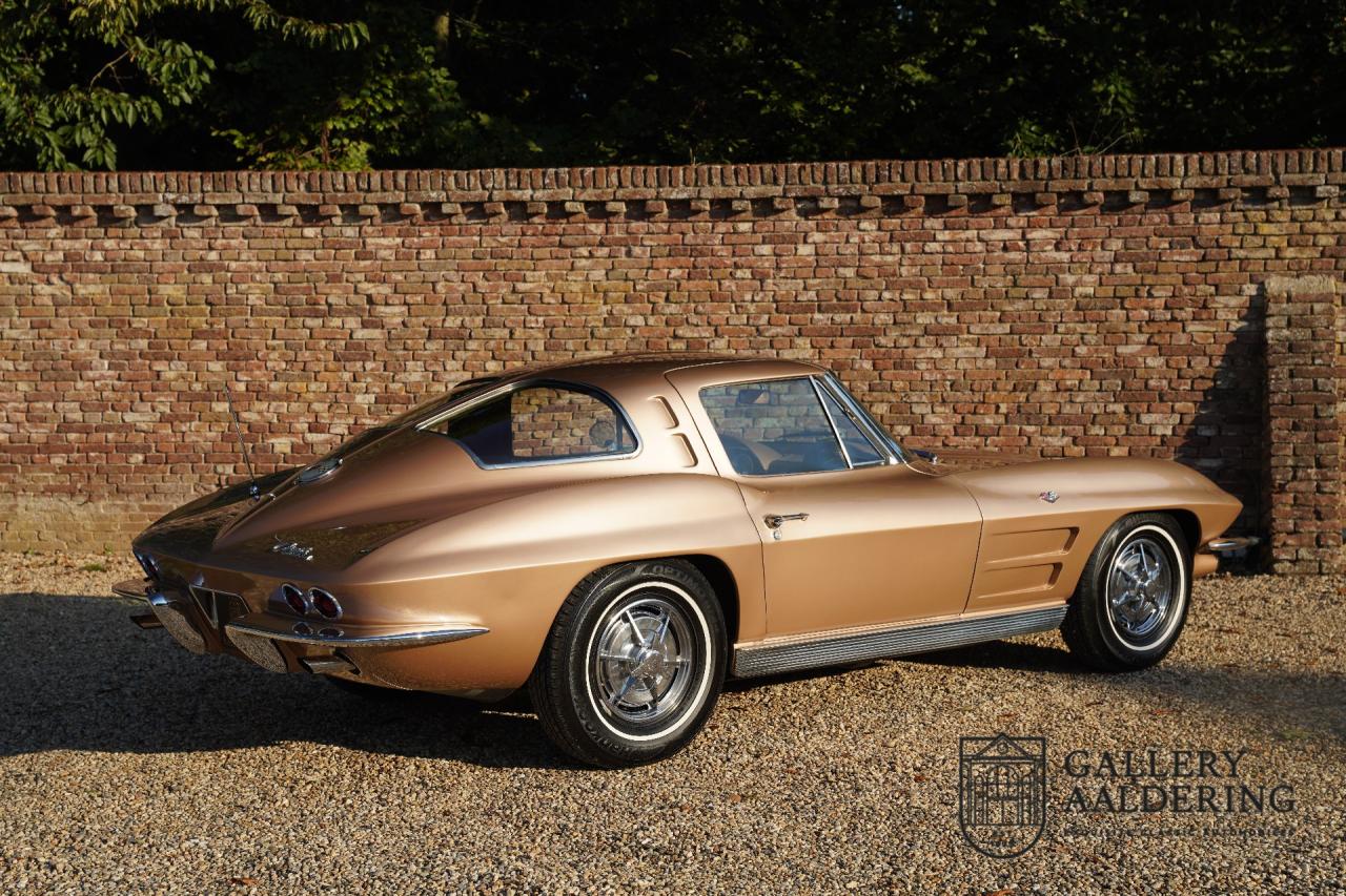 1963 Chevrolet C2 Sting Ray Coup&eacute; Split window