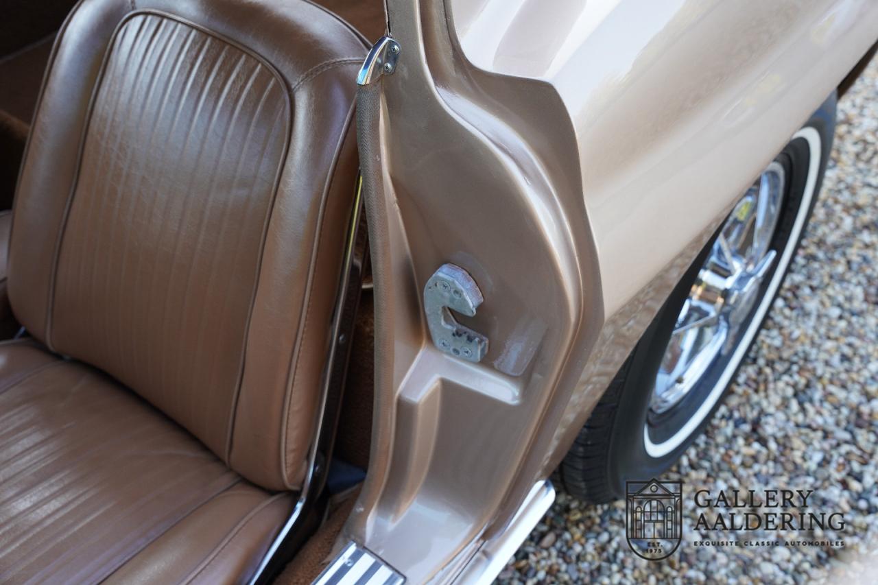 1963 Chevrolet C2 Sting Ray Coup&eacute; Split window