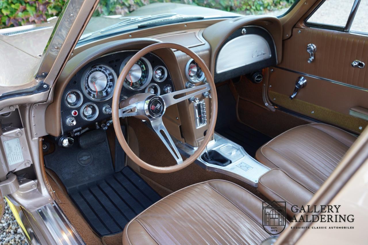 1963 Chevrolet C2 Sting Ray Coup&eacute; Split window