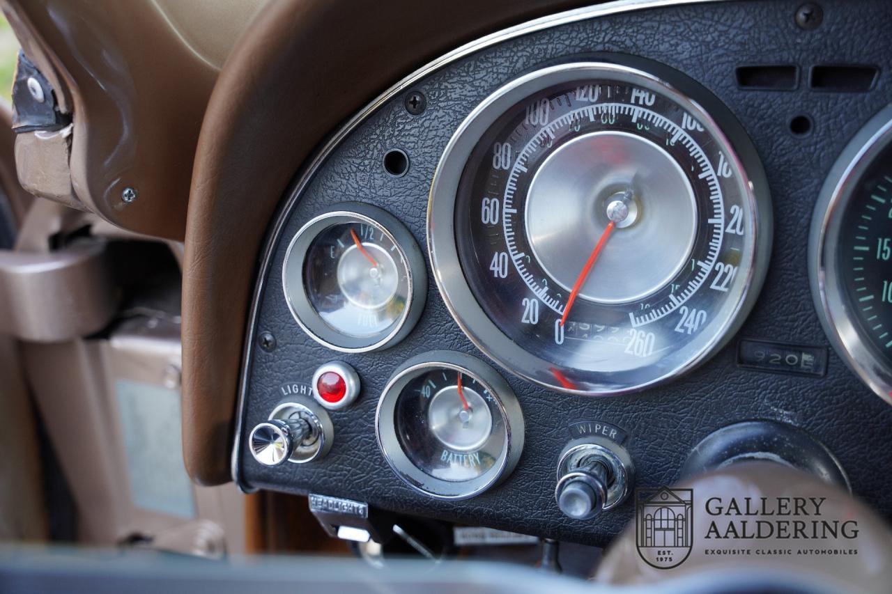 1963 Chevrolet C2 Sting Ray Coup&eacute; Split window