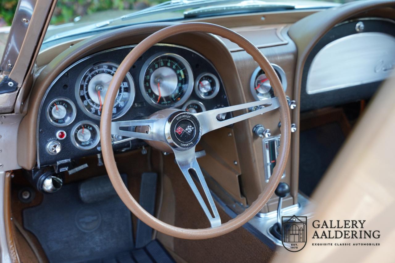 1963 Chevrolet C2 Sting Ray Coup&eacute; Split window