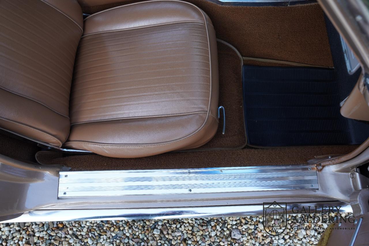 1963 Chevrolet C2 Sting Ray Coup&eacute; Split window