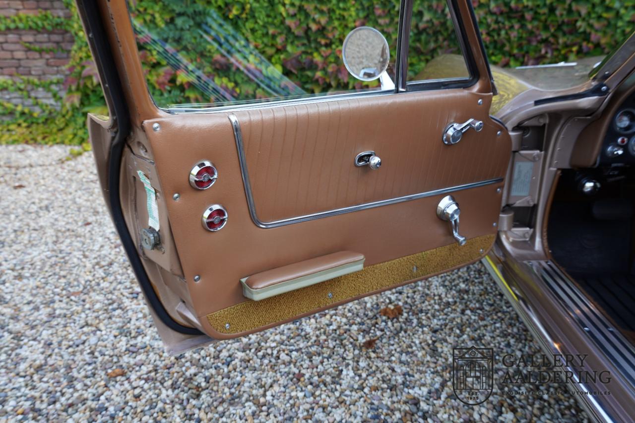 1963 Chevrolet C2 Sting Ray Coup&eacute; Split window