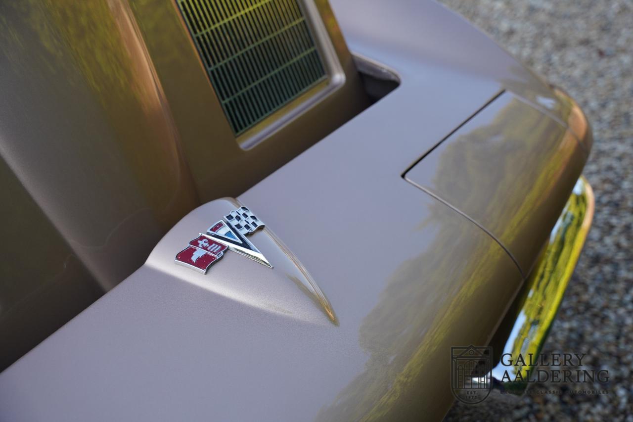 1963 Chevrolet C2 Sting Ray Coup&eacute; Split window