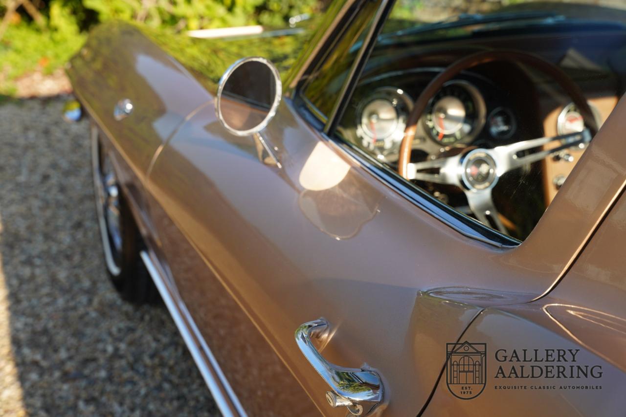 1963 Chevrolet C2 Sting Ray Coup&eacute; Split window