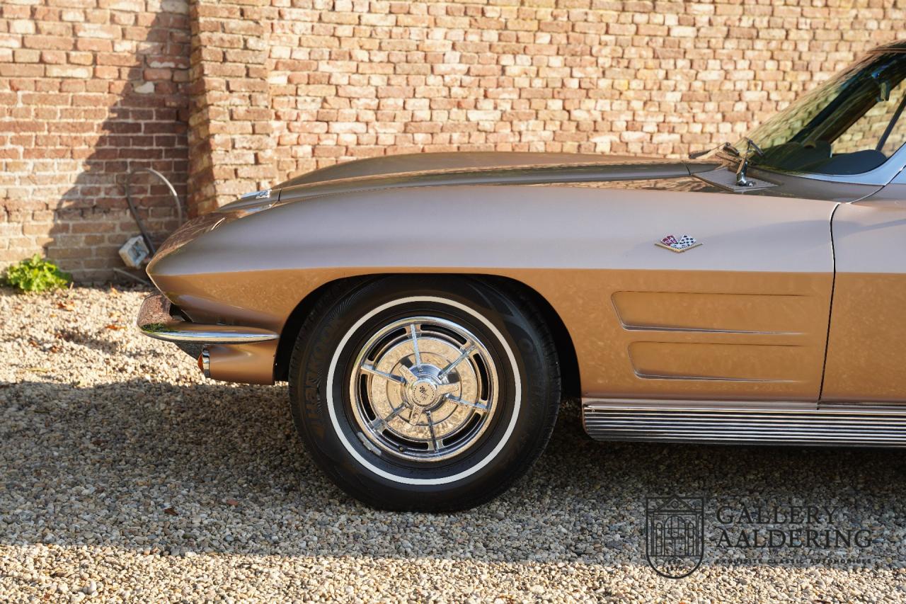 1963 Chevrolet C2 Sting Ray Coup&eacute; Split window