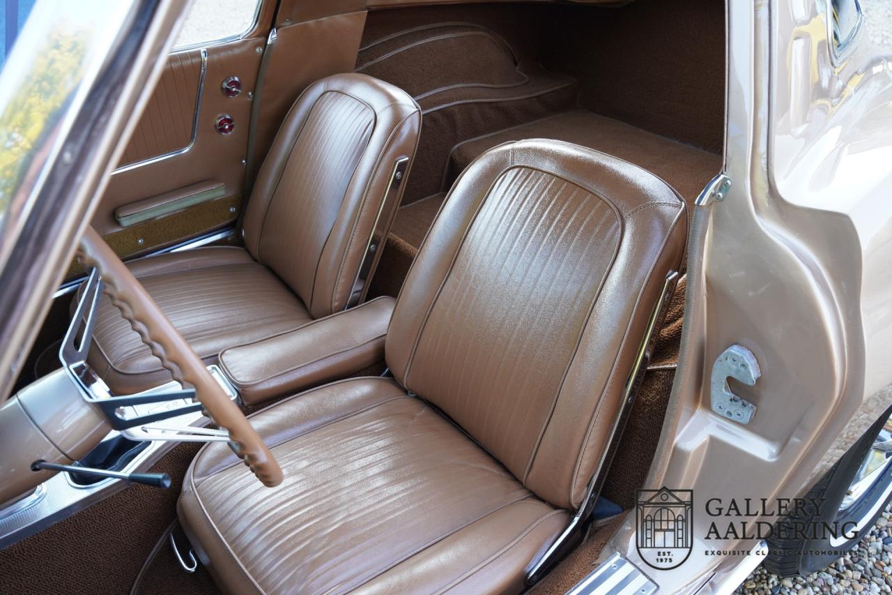 1963 Chevrolet C2 Sting Ray Coup&eacute; Split window