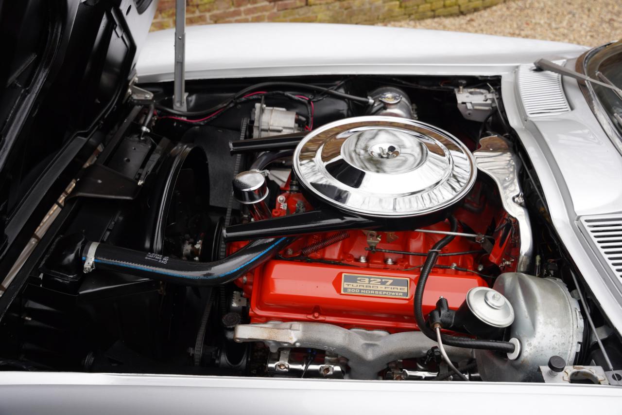 1963 Chevrolet Corvette C2 Sting Ray Split-Window 327 Coup&eacute;