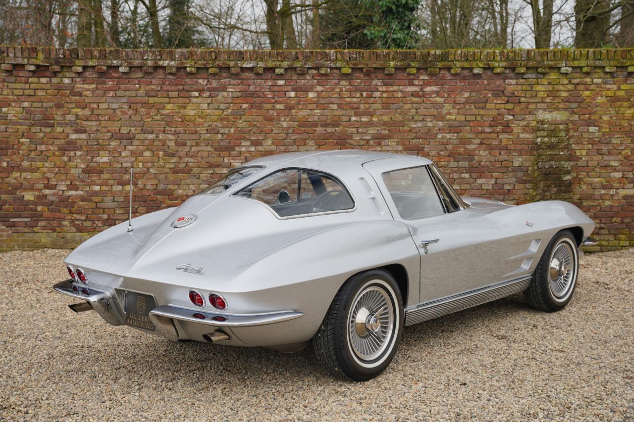 1963 Chevrolet Corvette C2 Sting Ray Split-Window 327 Coup&eacute;