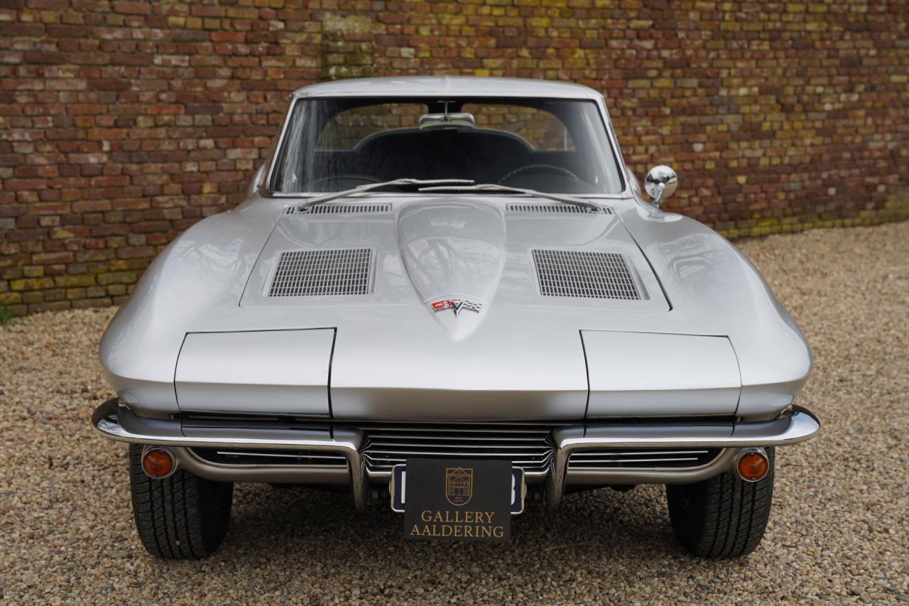 1963 Chevrolet Corvette C2 Sting Ray Split-Window 327 Coup&eacute;