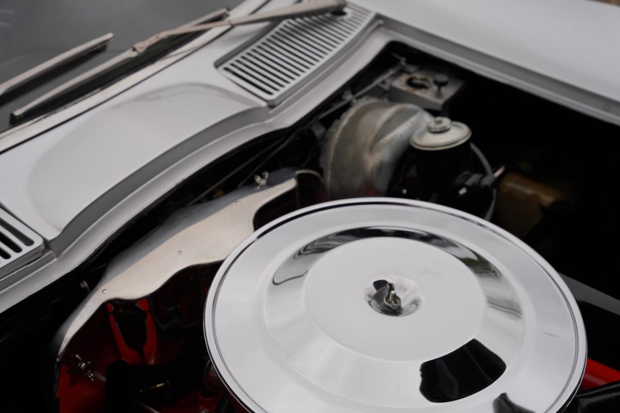 1963 Chevrolet Corvette C2 Sting Ray Split-Window 327 Coup&eacute;