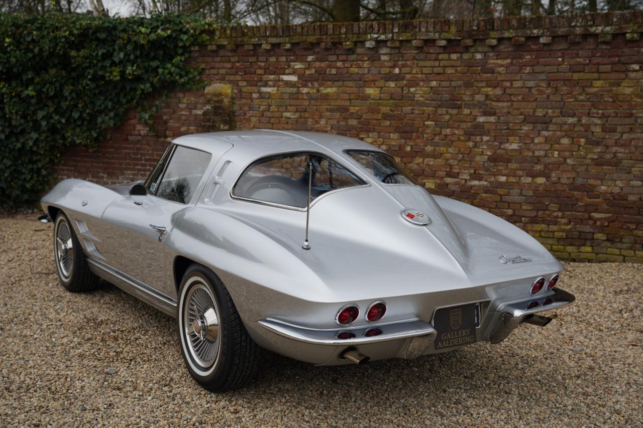 1963 Chevrolet Corvette C2 Sting Ray Split-Window 327 Coup&eacute;