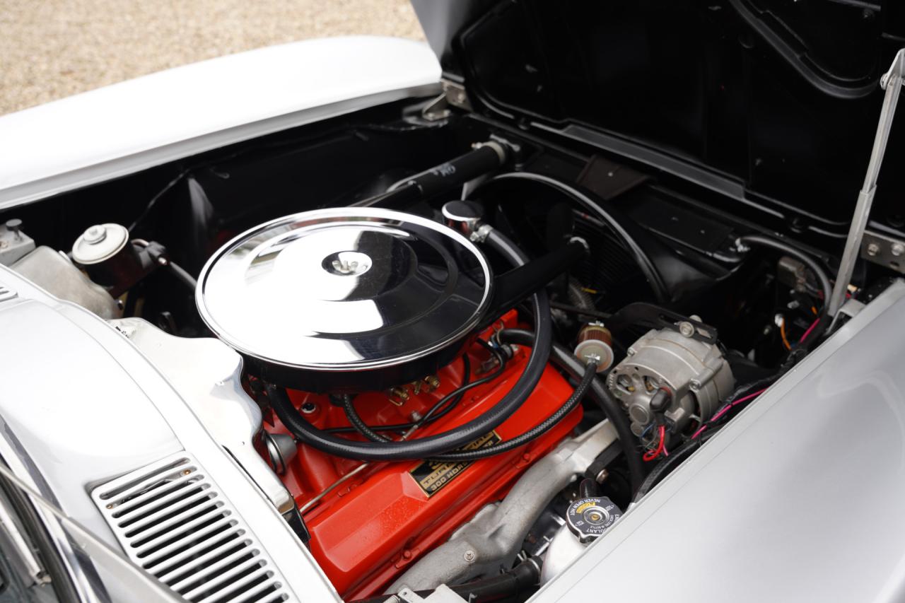 1963 Chevrolet Corvette C2 Sting Ray Split-Window 327 Coup&eacute;