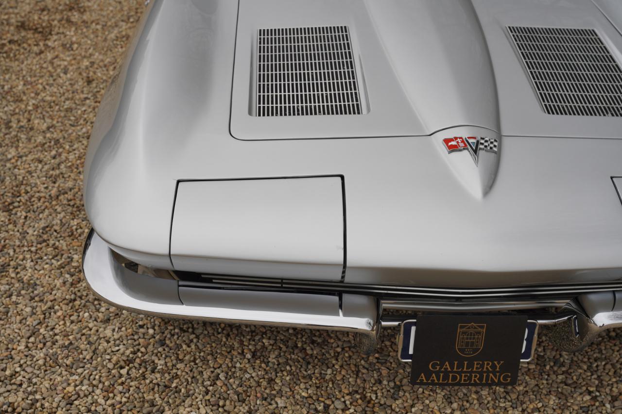 1963 Chevrolet Corvette C2 Sting Ray Split-Window 327 Coup&eacute;