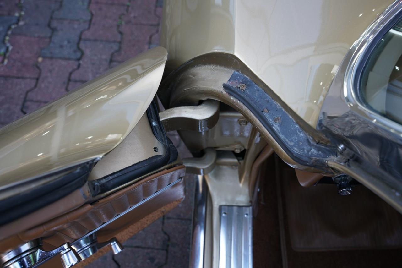 1963 Chevrolet Corvette C2 Sting Ray Split Window