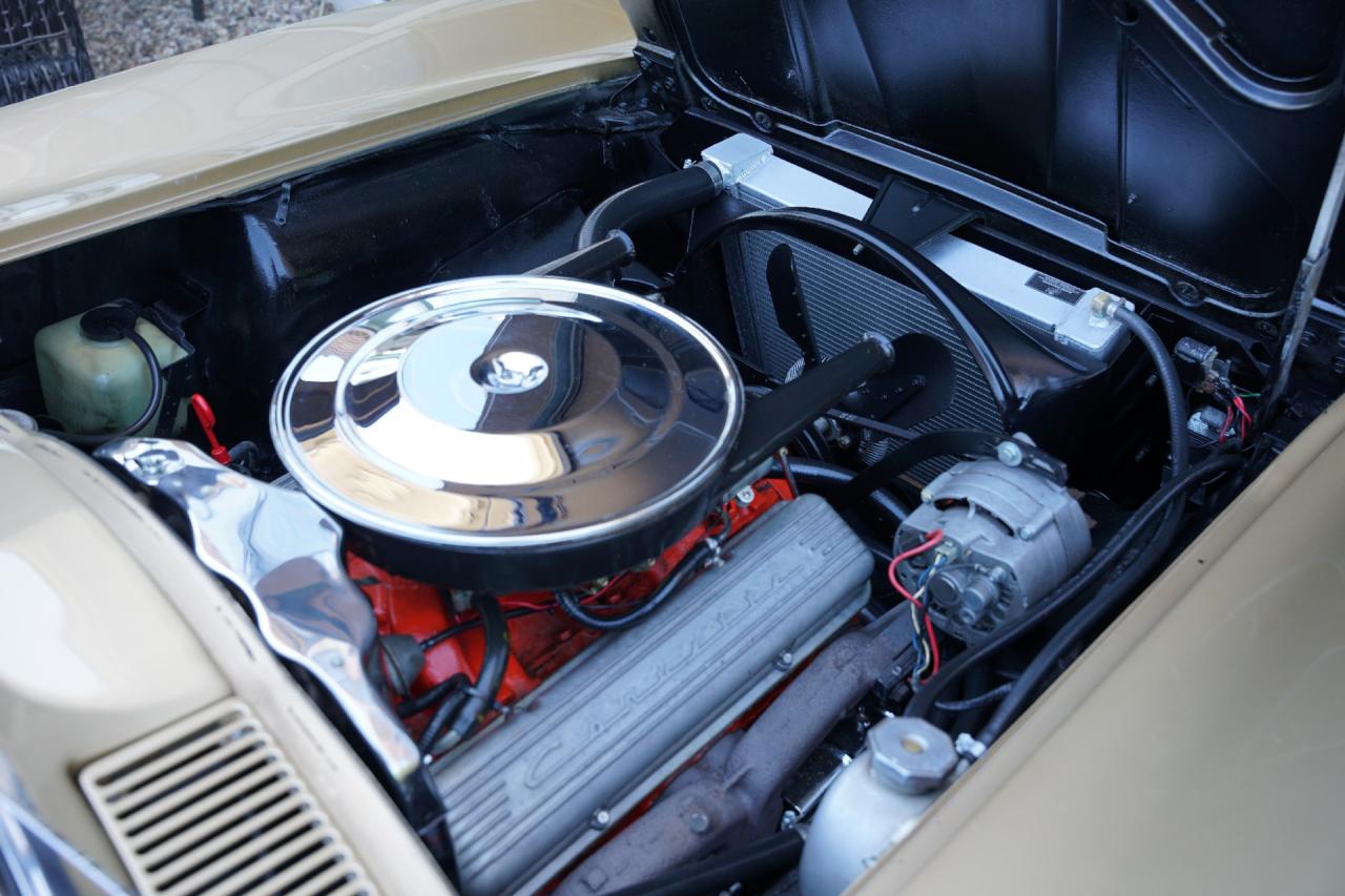 1963 Chevrolet Corvette C2 Sting Ray Split Window