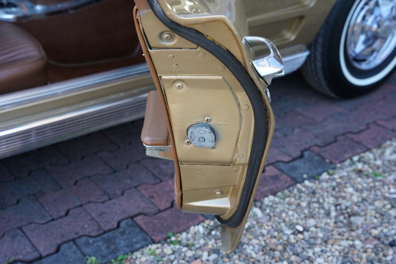 1963 Chevrolet Corvette C2 Sting Ray Split Window