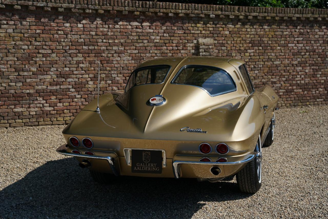 1963 Chevrolet Corvette C2 Sting Ray Split Window