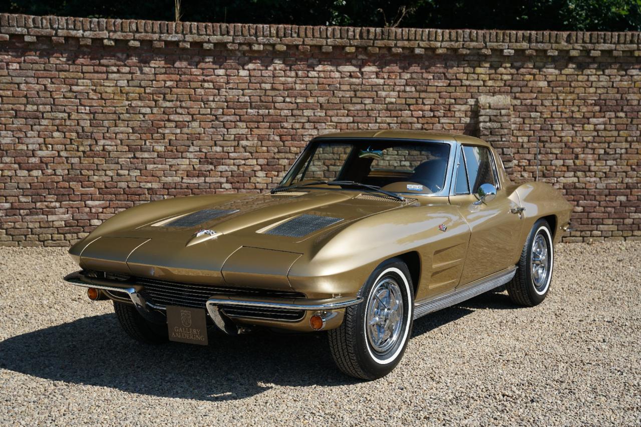 1963 Chevrolet Corvette C2 Sting Ray Split Window