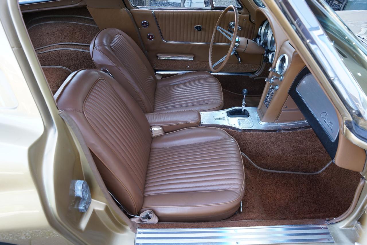 1963 Chevrolet Corvette C2 Sting Ray Split Window