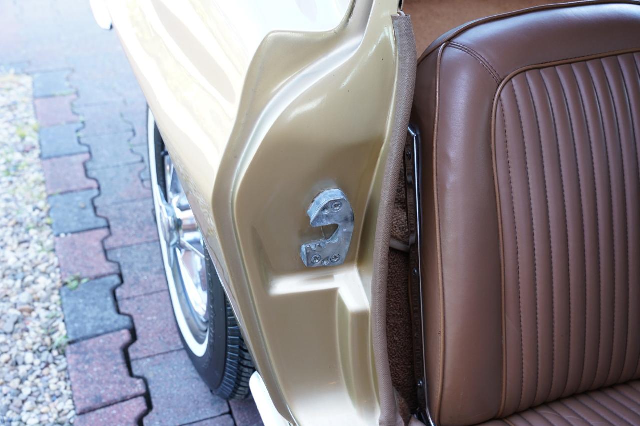 1963 Chevrolet Corvette C2 Sting Ray Split Window