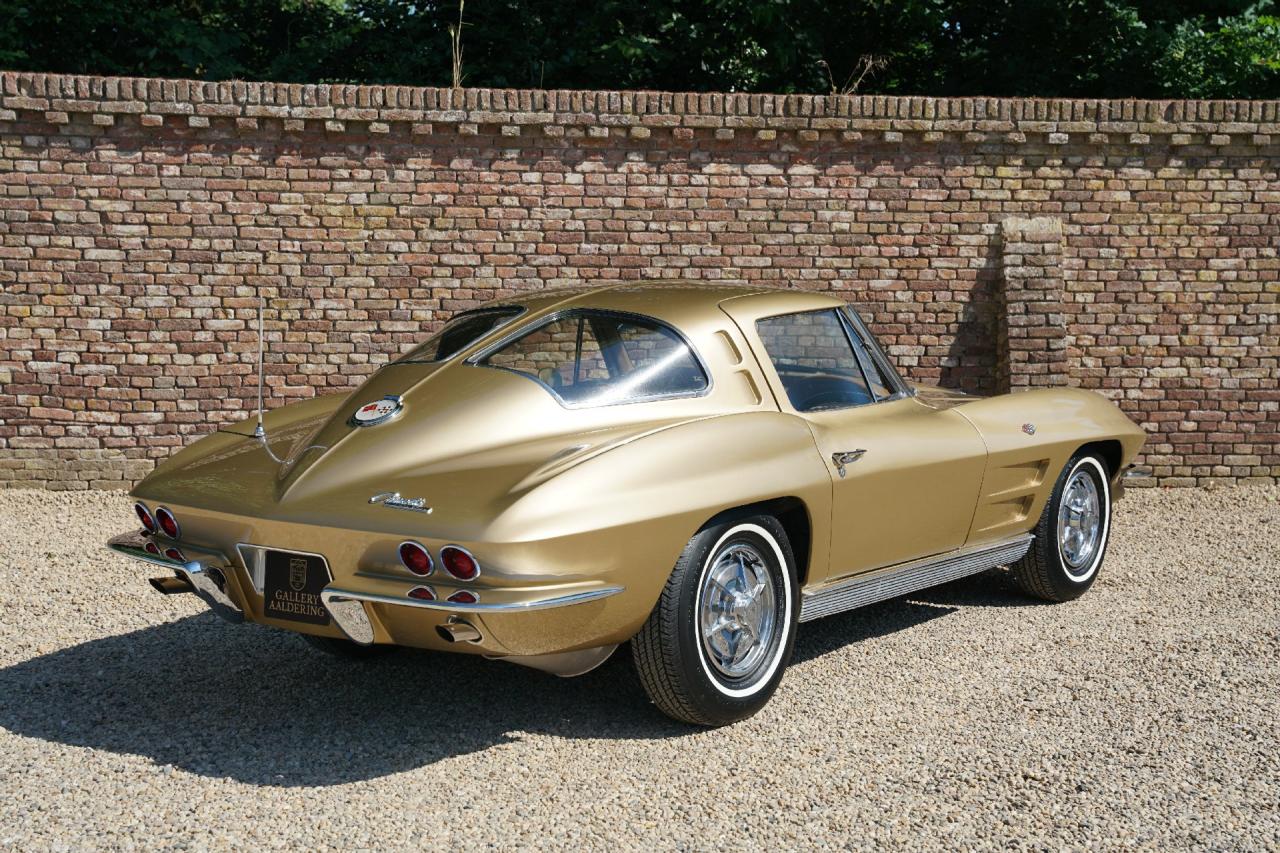 1963 Chevrolet Corvette C2 Sting Ray Split Window