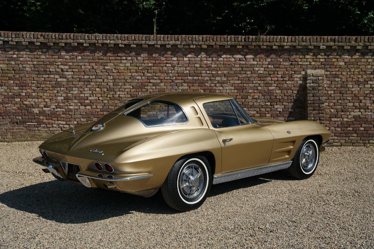 1963 Chevrolet Corvette C2 Sting Ray Split Window