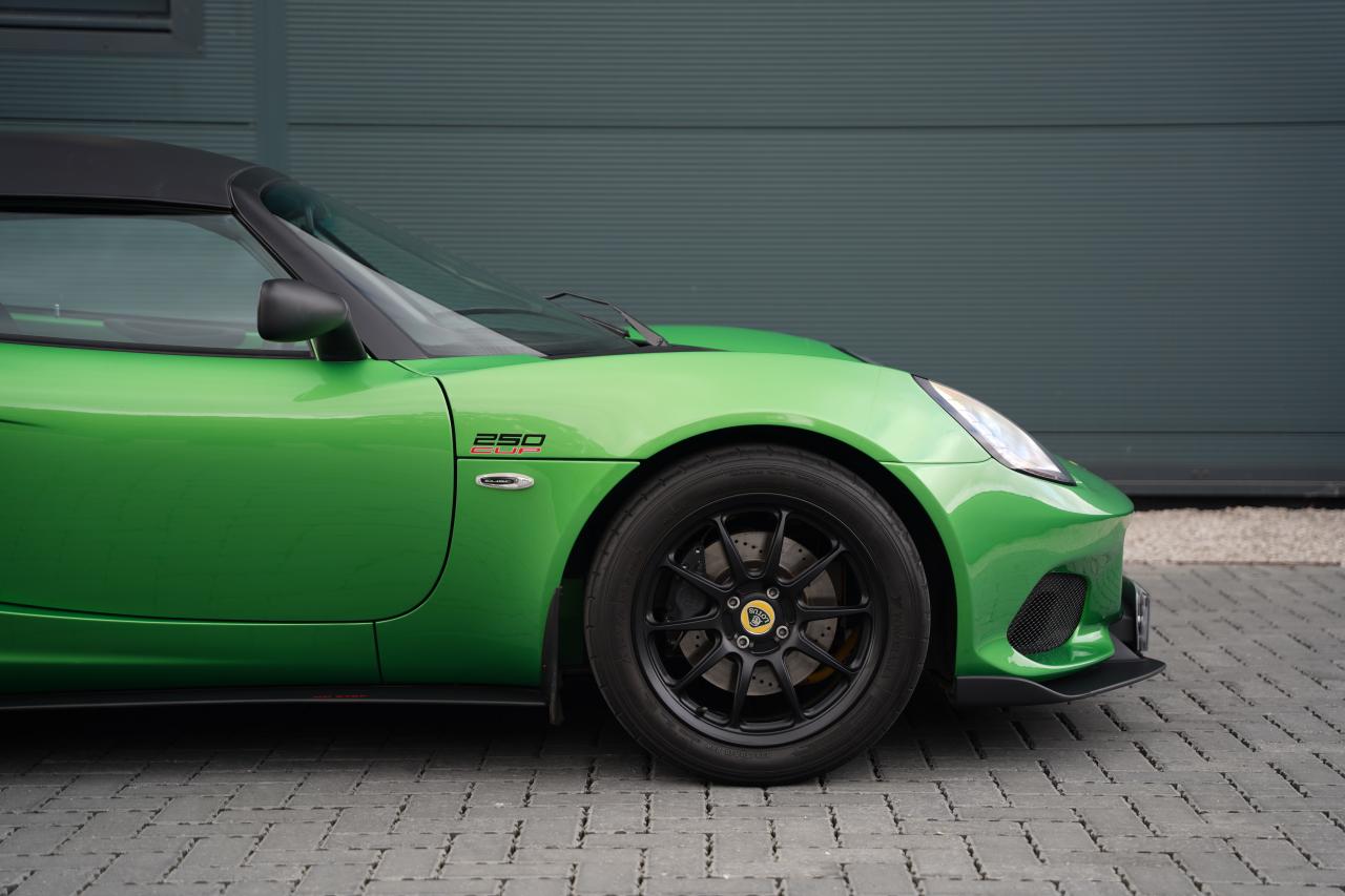 2019 Lotus Elise