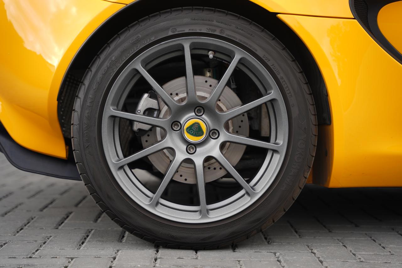 2021 Lotus Elise