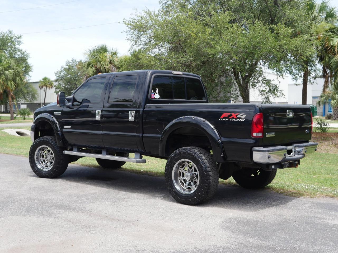 2006 Ford F250 Lariat Crew Cab 4x4