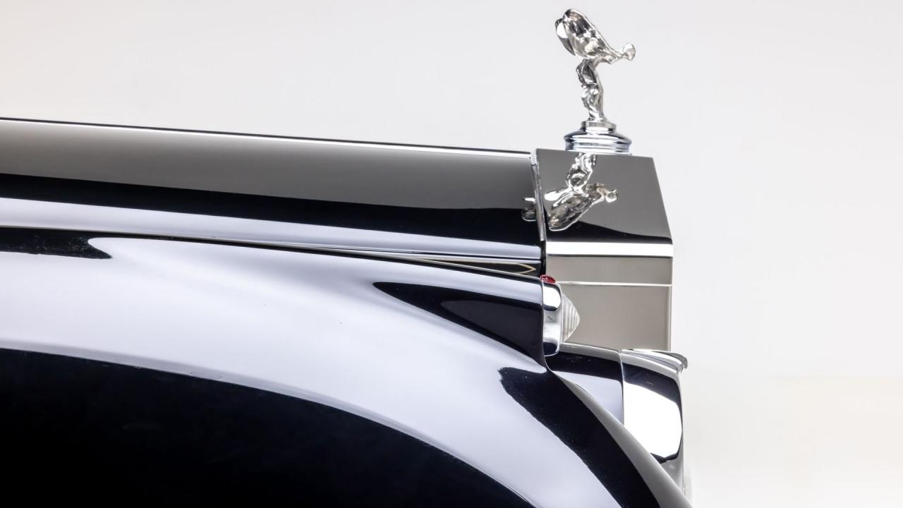1961 Rolls - Royce Silver Cloud II H.J. Mulliner Drophead Coupe