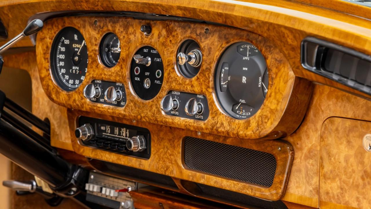 1961 Rolls - Royce Silver Cloud II H.J. Mulliner Drophead Coupe