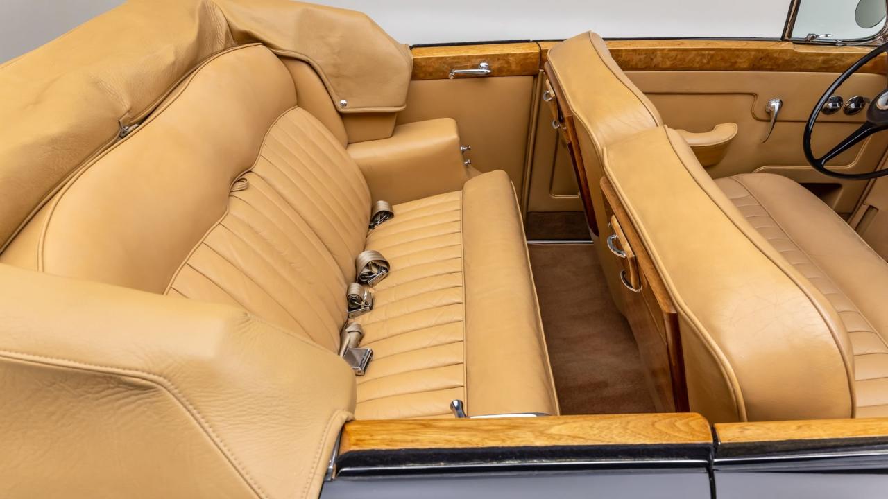 1961 Rolls - Royce Silver Cloud II H.J. Mulliner Drophead Coupe