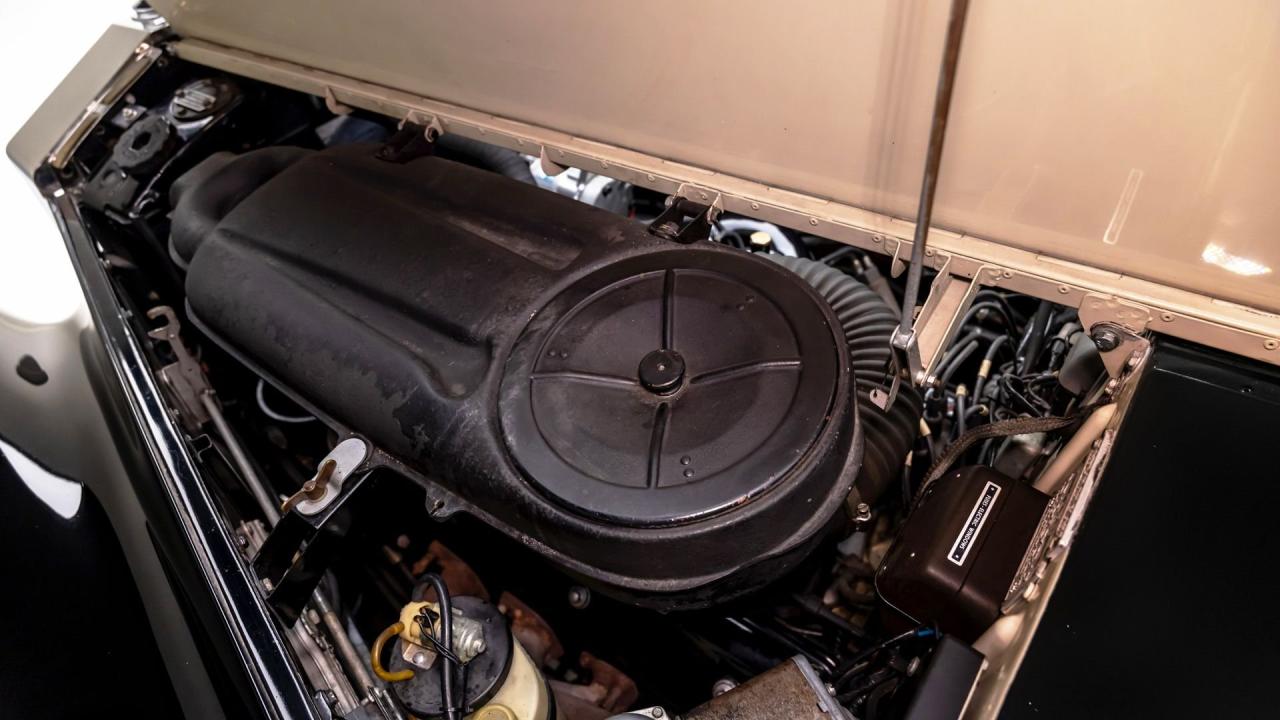 1961 Rolls - Royce Silver Cloud II H.J. Mulliner Drophead Coupe