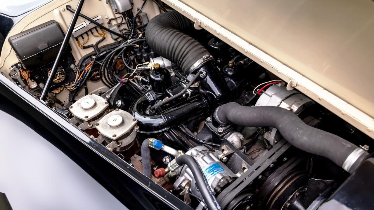 1961 Rolls - Royce Silver Cloud II H.J. Mulliner Drophead Coupe