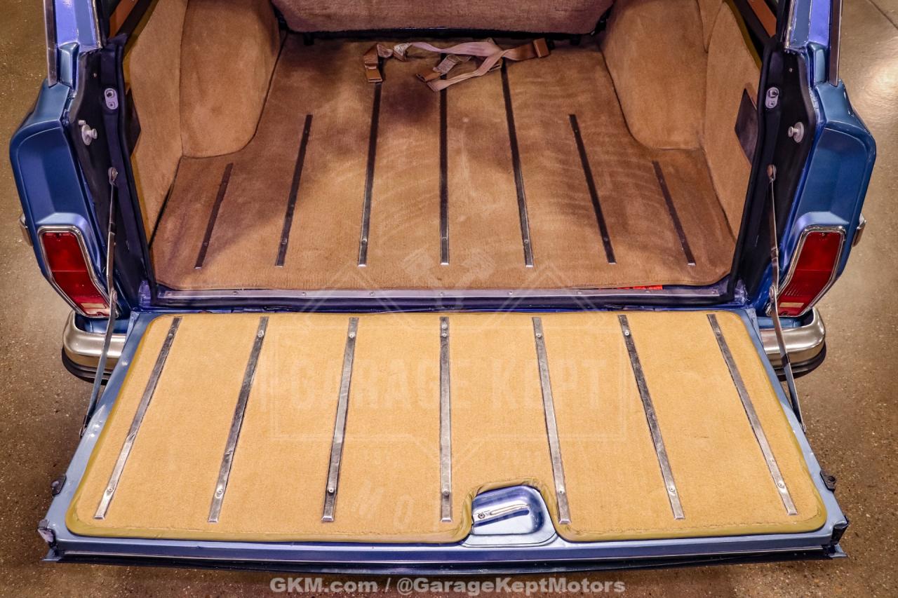 1987 Jeep Grand Wagoneer