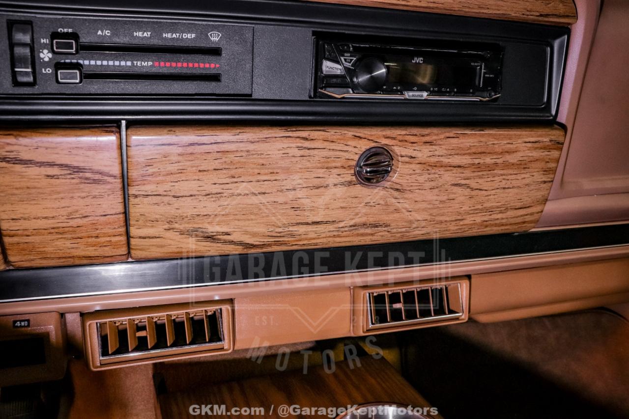 1987 Jeep Grand Wagoneer