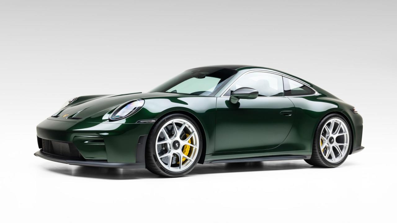 2026 Porsche 911 GT3 Touring Lightweight Package